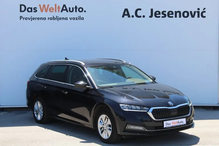 Škoda Octavia Combi 2021: fotografija 1