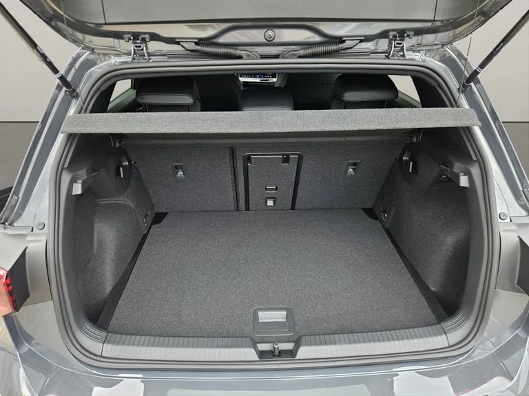 Volkswagen Golf VIII 2026: fotografija 21