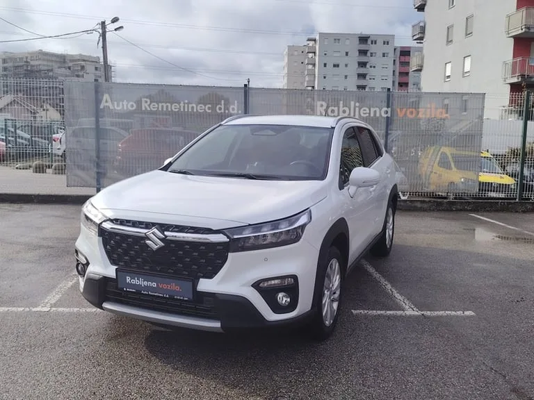 Suzuki S-Cross 2026: fotografija 1