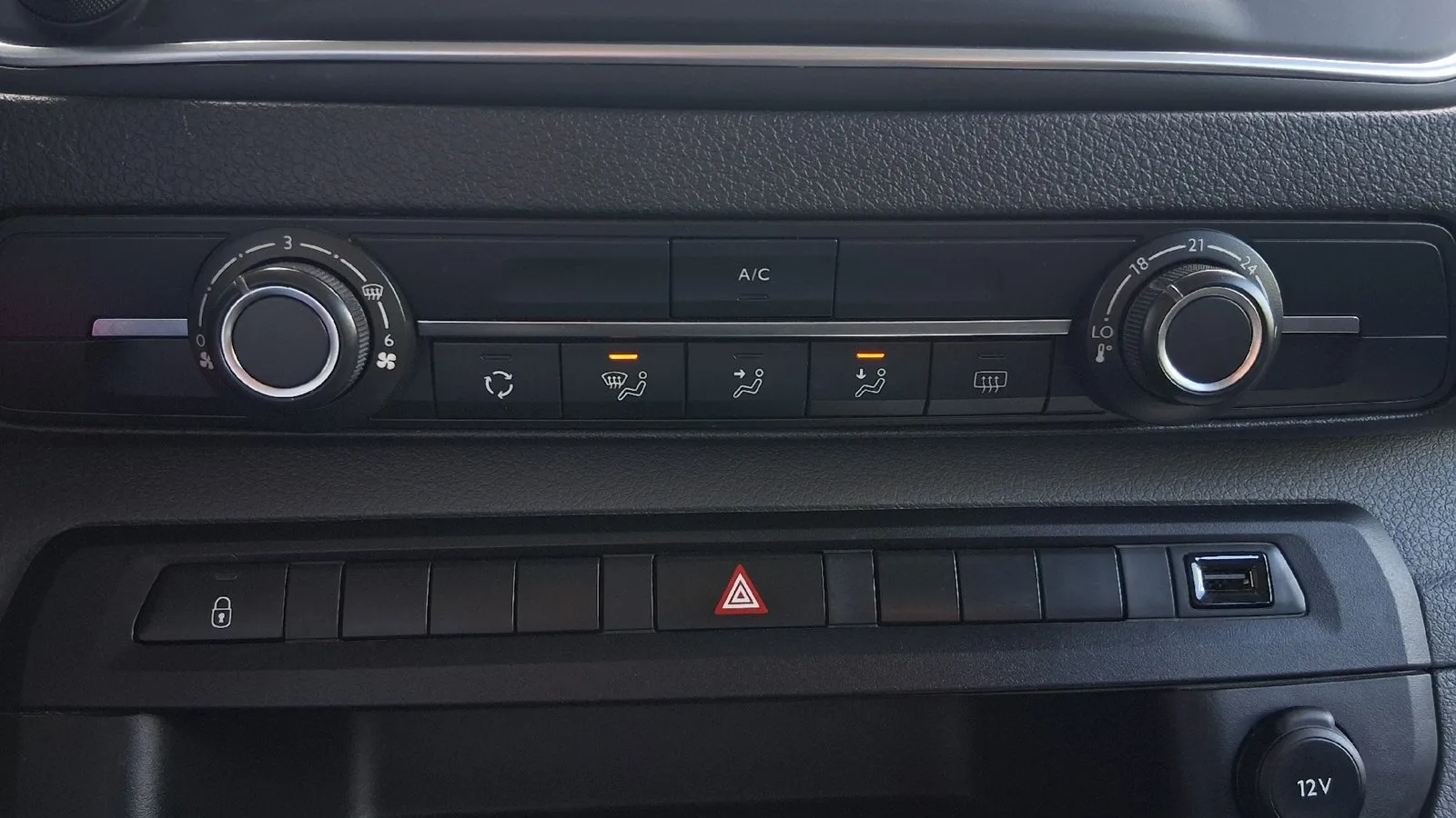 Opel Vivaro 2022 – fotografija 26
