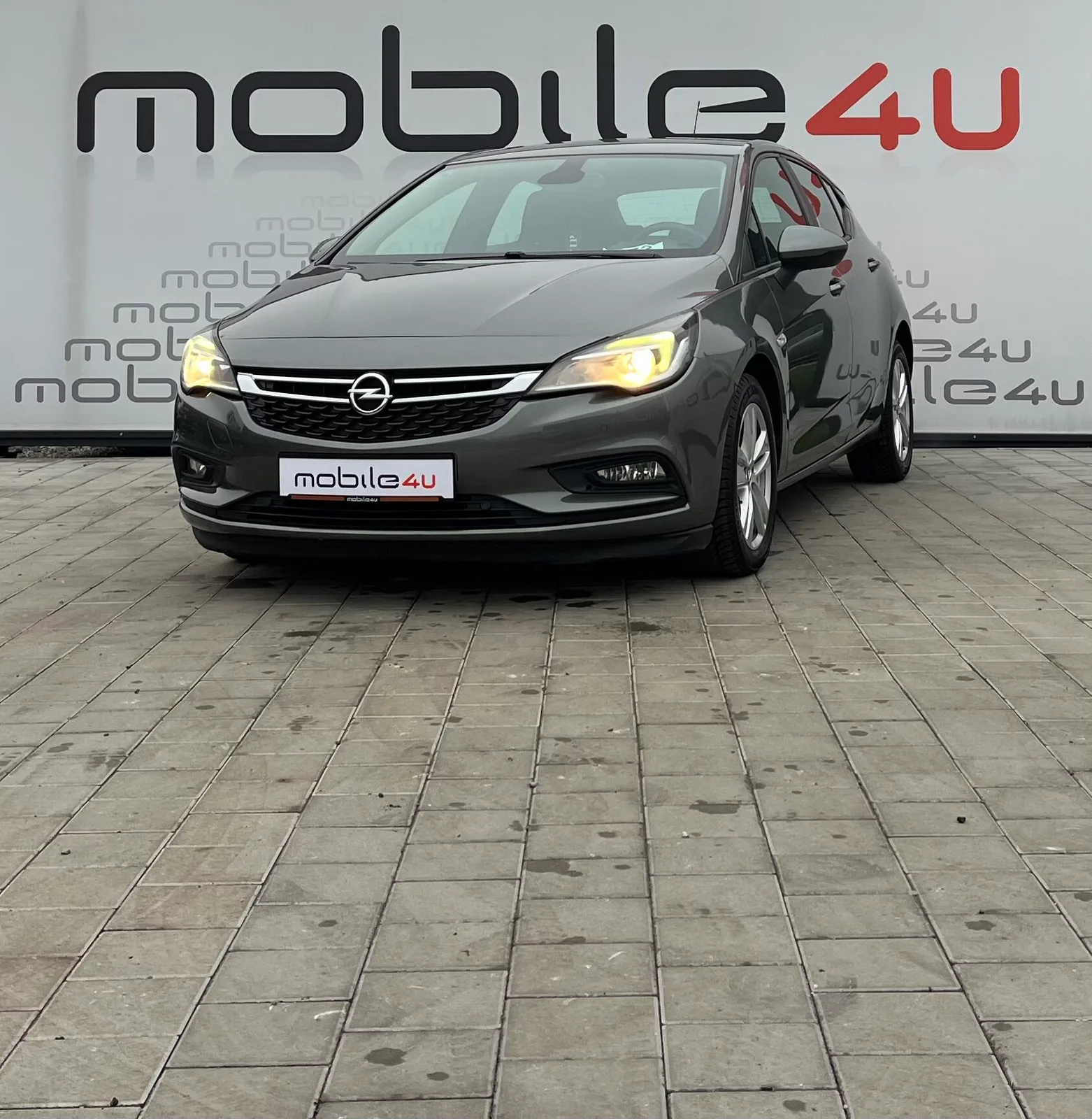 Opel Astra 2019 – fotografija 1