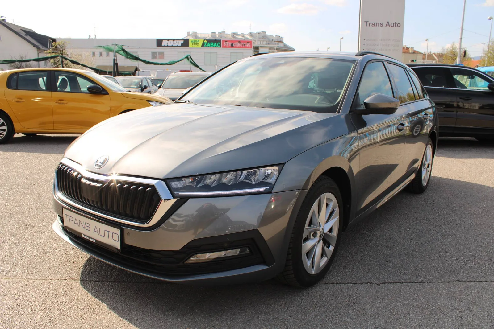 Škoda Octavia Combi 2023 – fotografija 1