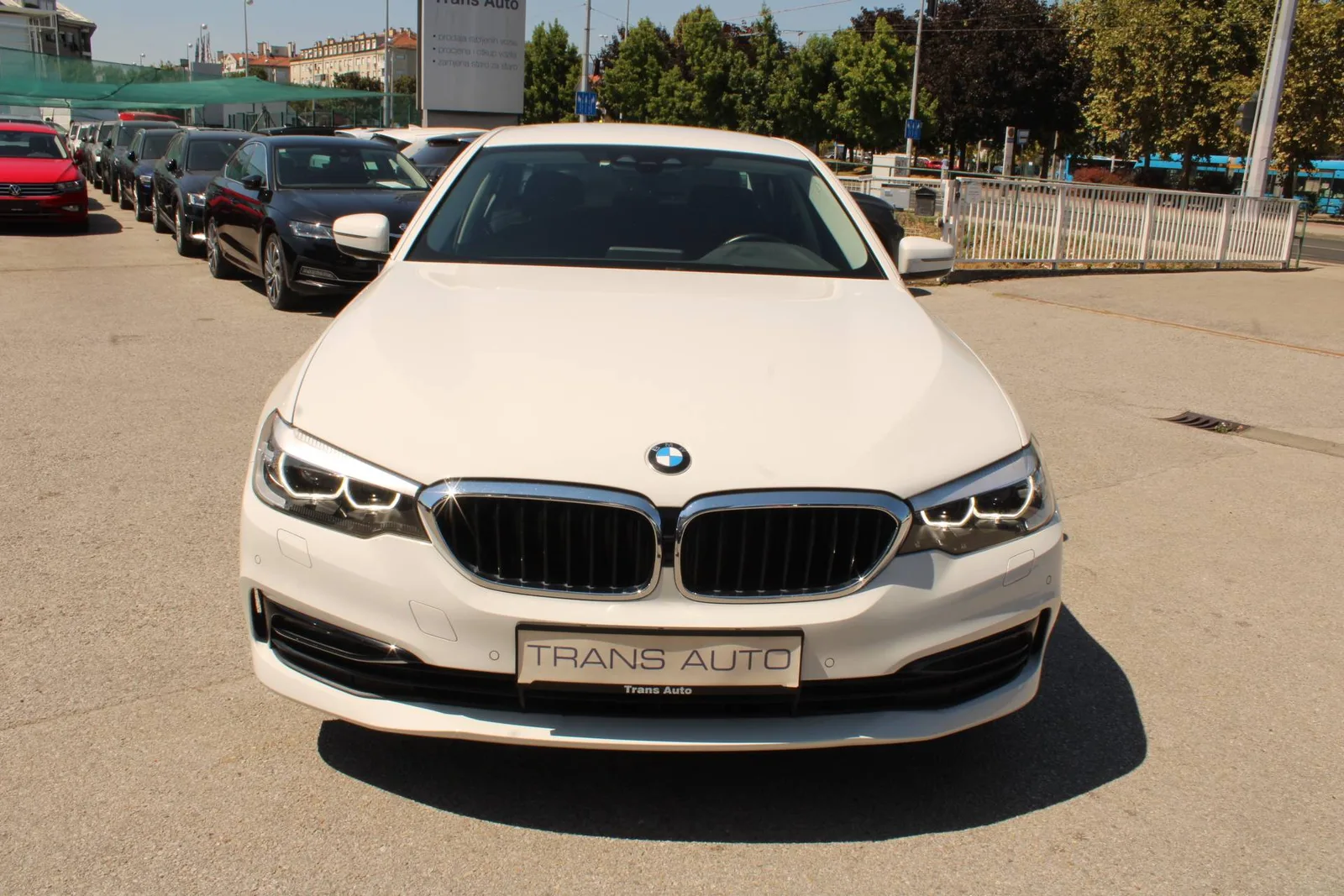 BMW Serija 5 2020: fotografija 2