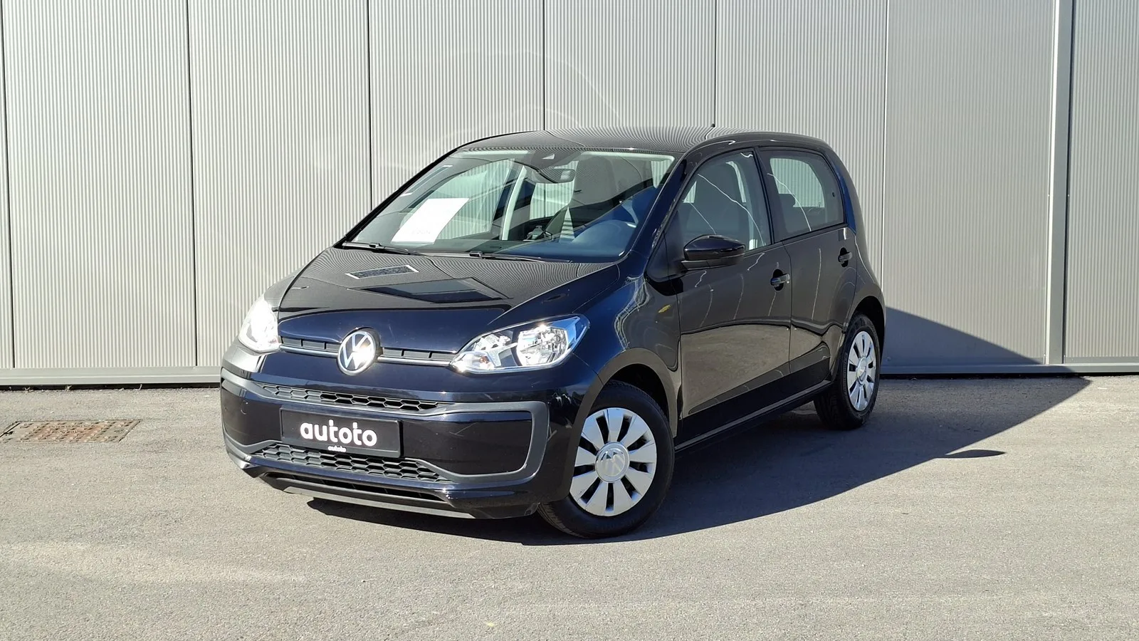 Volkswagen Up! 2023: fotografija 1