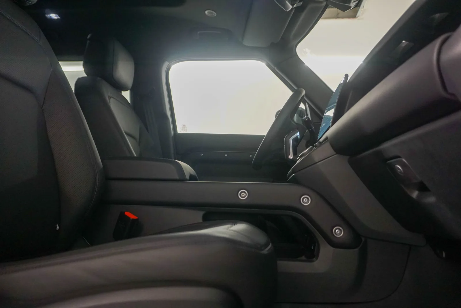 Land Rover Defender 2024 – fotografija 12