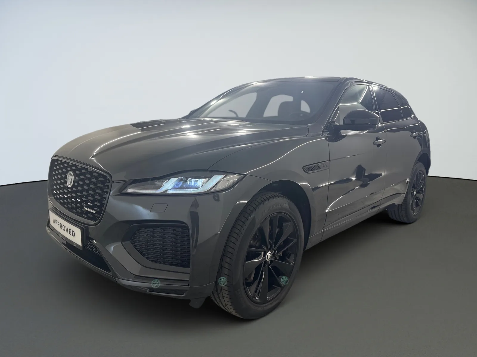 Jaguar F-pace 2023 – fotografija 1