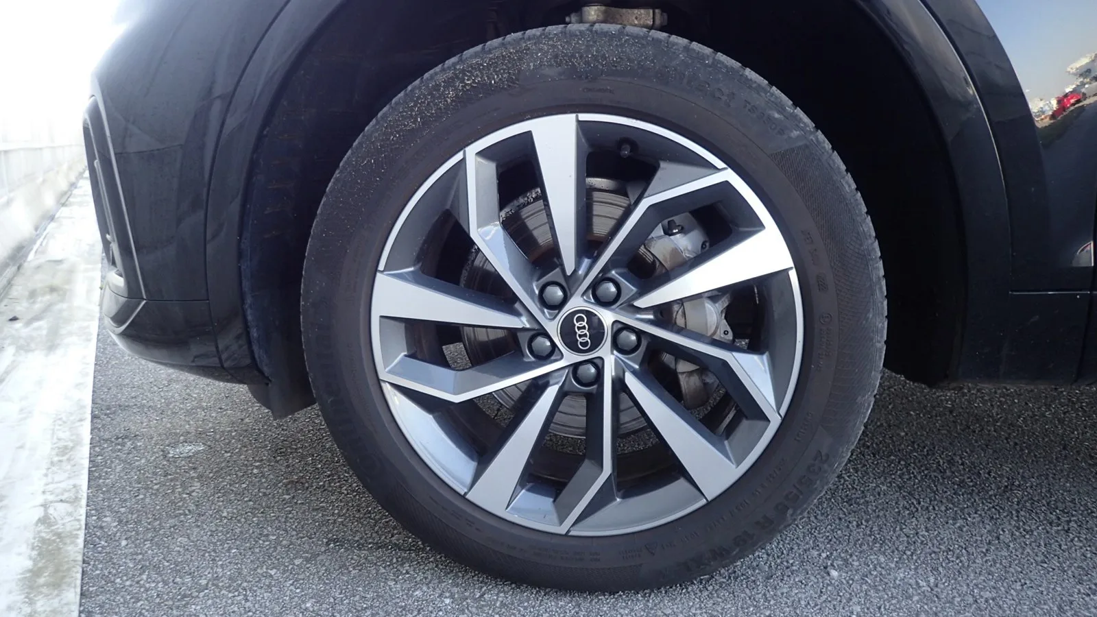 Audi Q5 2022: fotografija 29