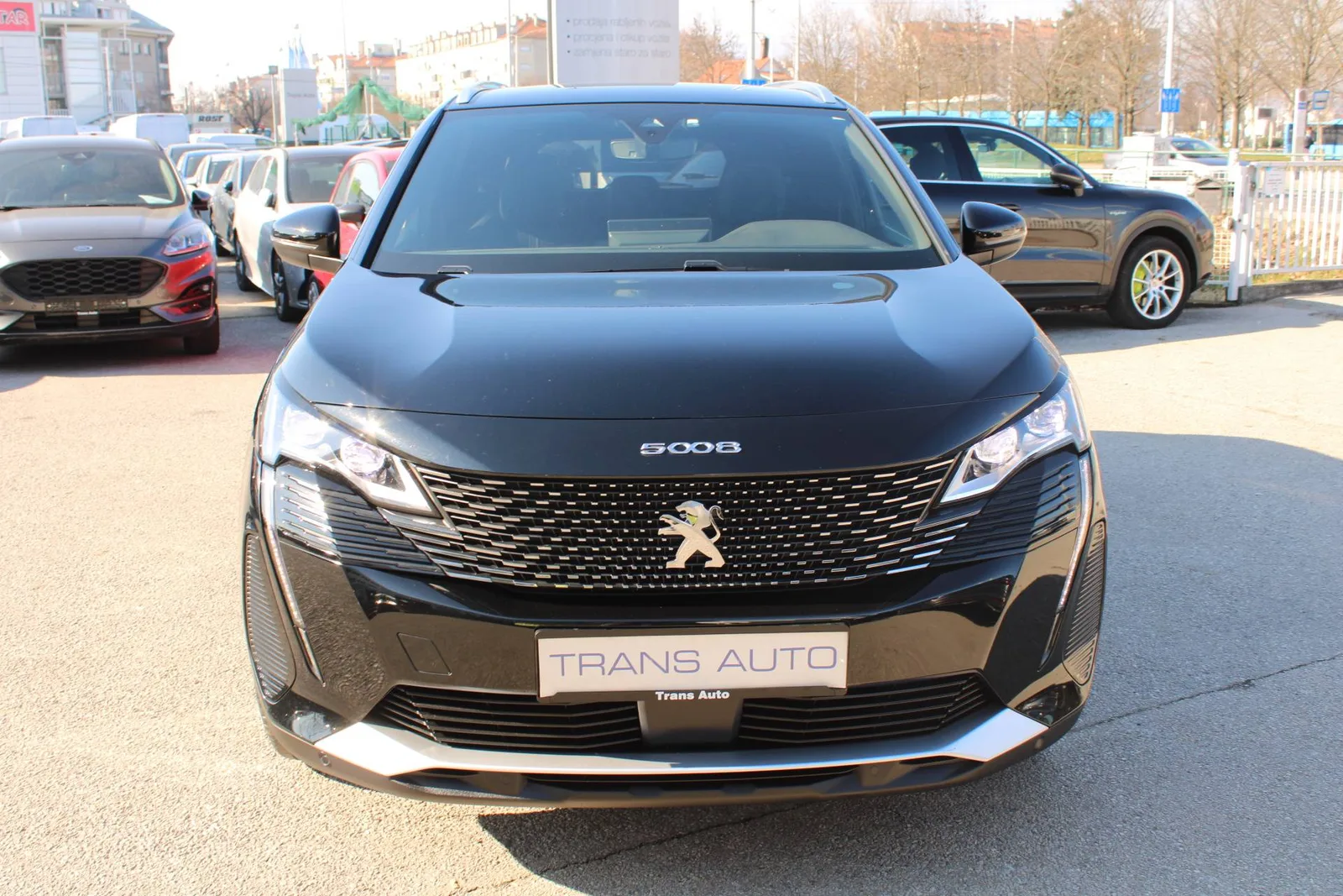 Peugeot 5008 2024: fotografija 2