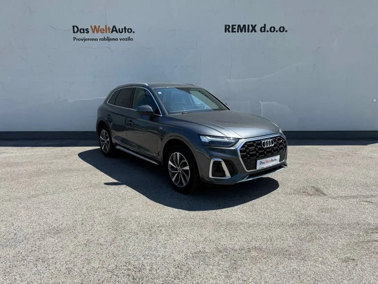 Audi Q5 2022: fotografija 2
