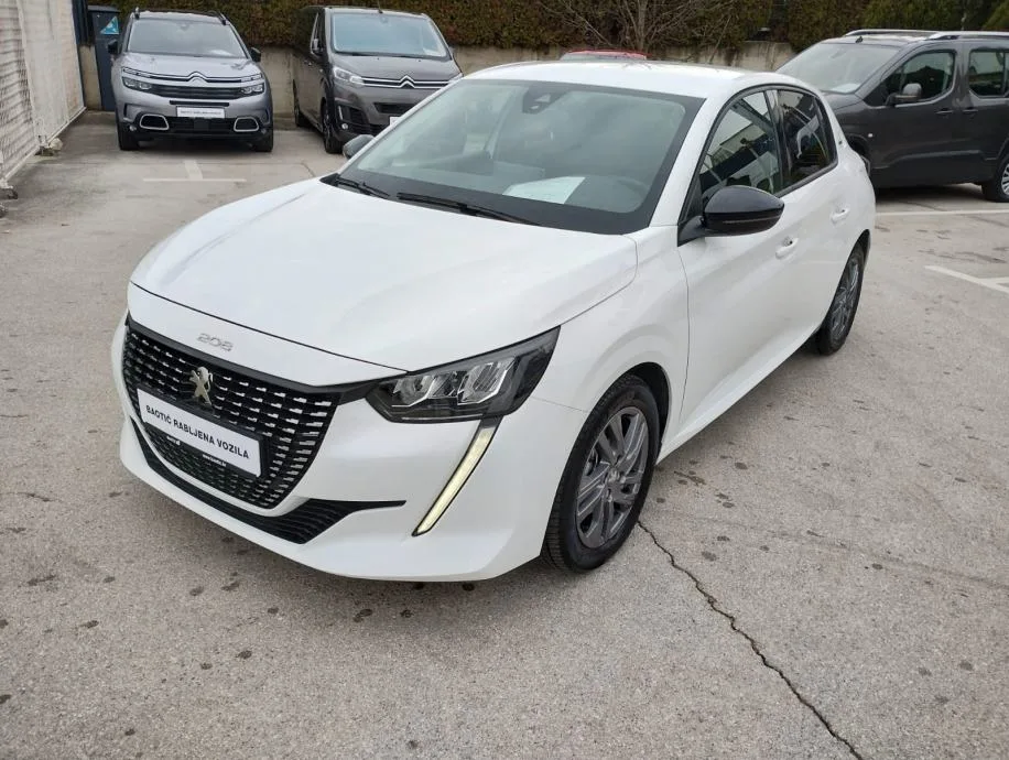 Peugeot 208
