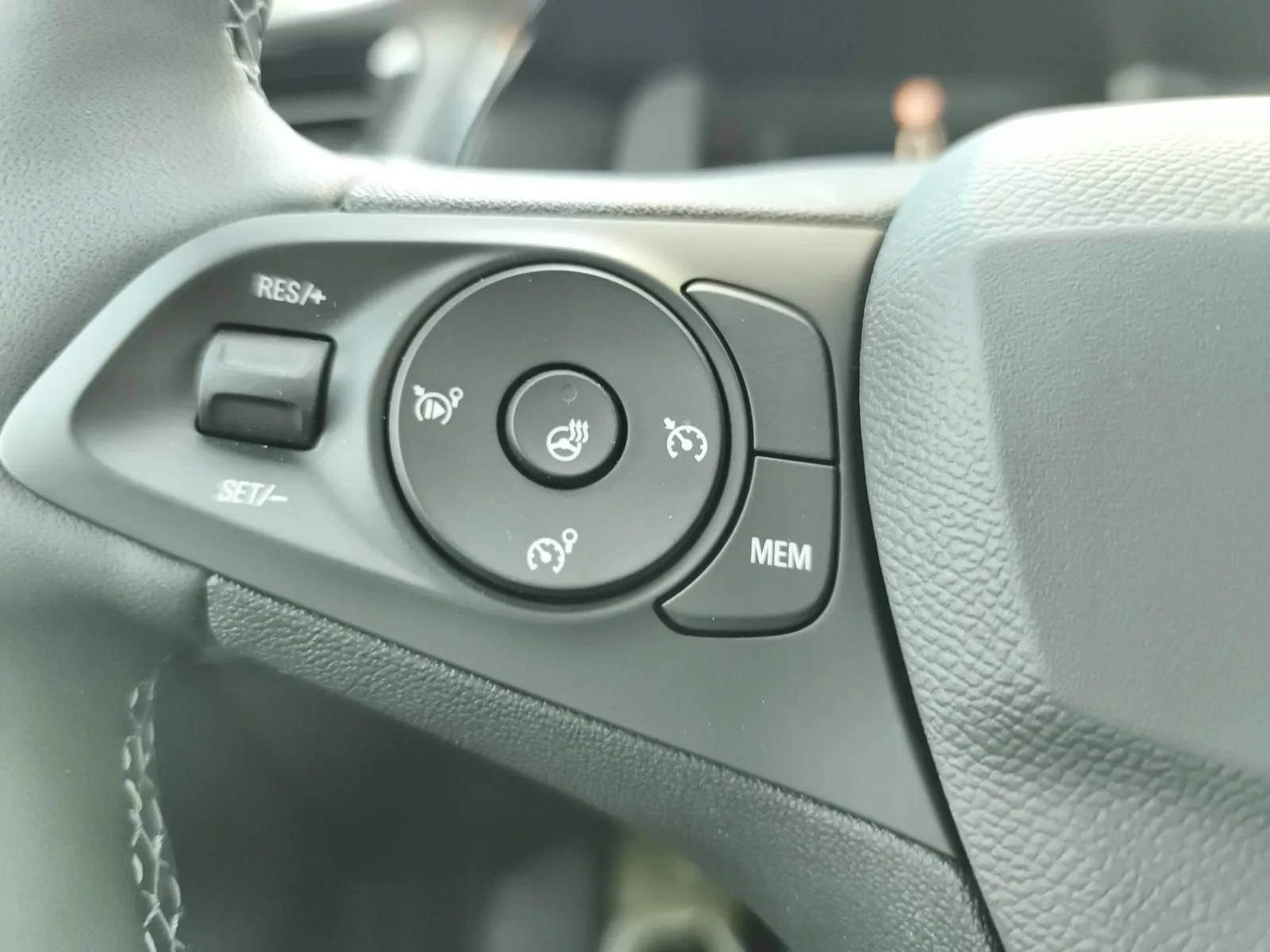 Opel Corsa 0 – fotografija 18