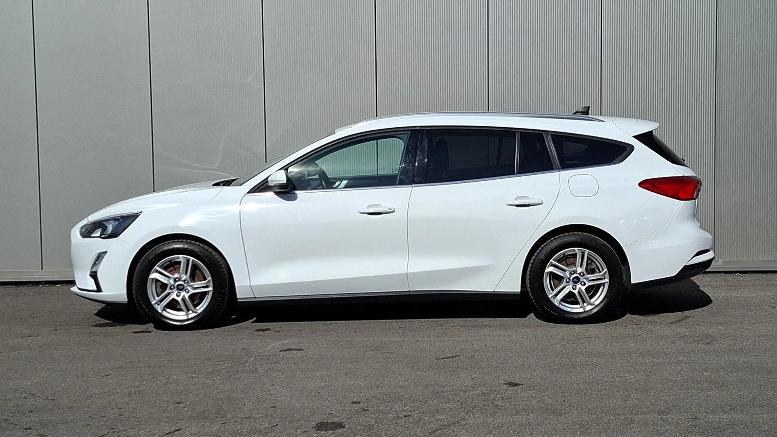 Ford Focus 2021 – fotografija 2