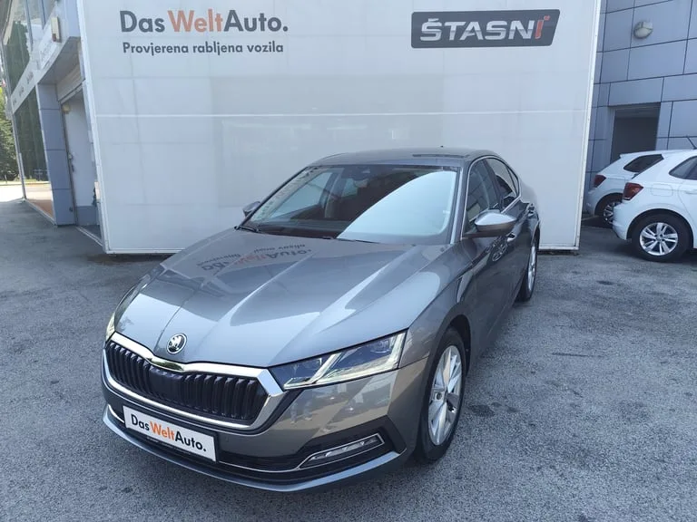 Škoda Octavia 2024: fotografija 1