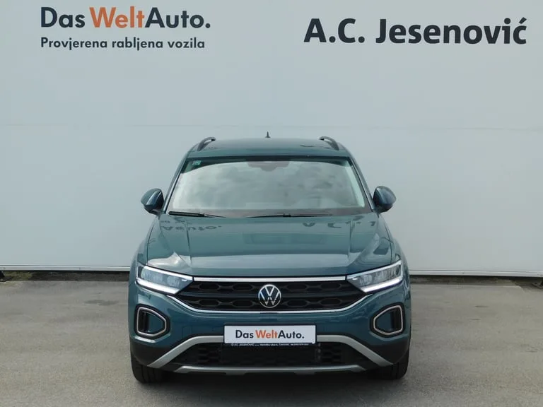 Volkswagen T-Roc 2023: fotografija 2