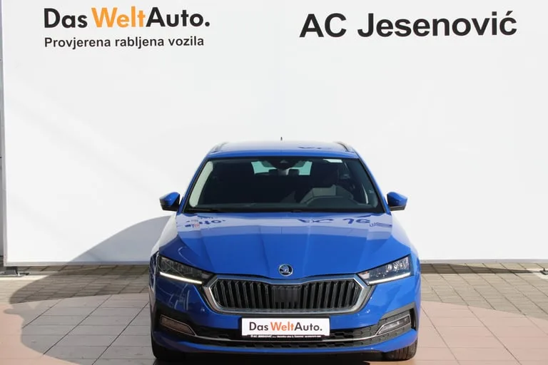 Škoda Octavia Combi 2024: fotografija 2