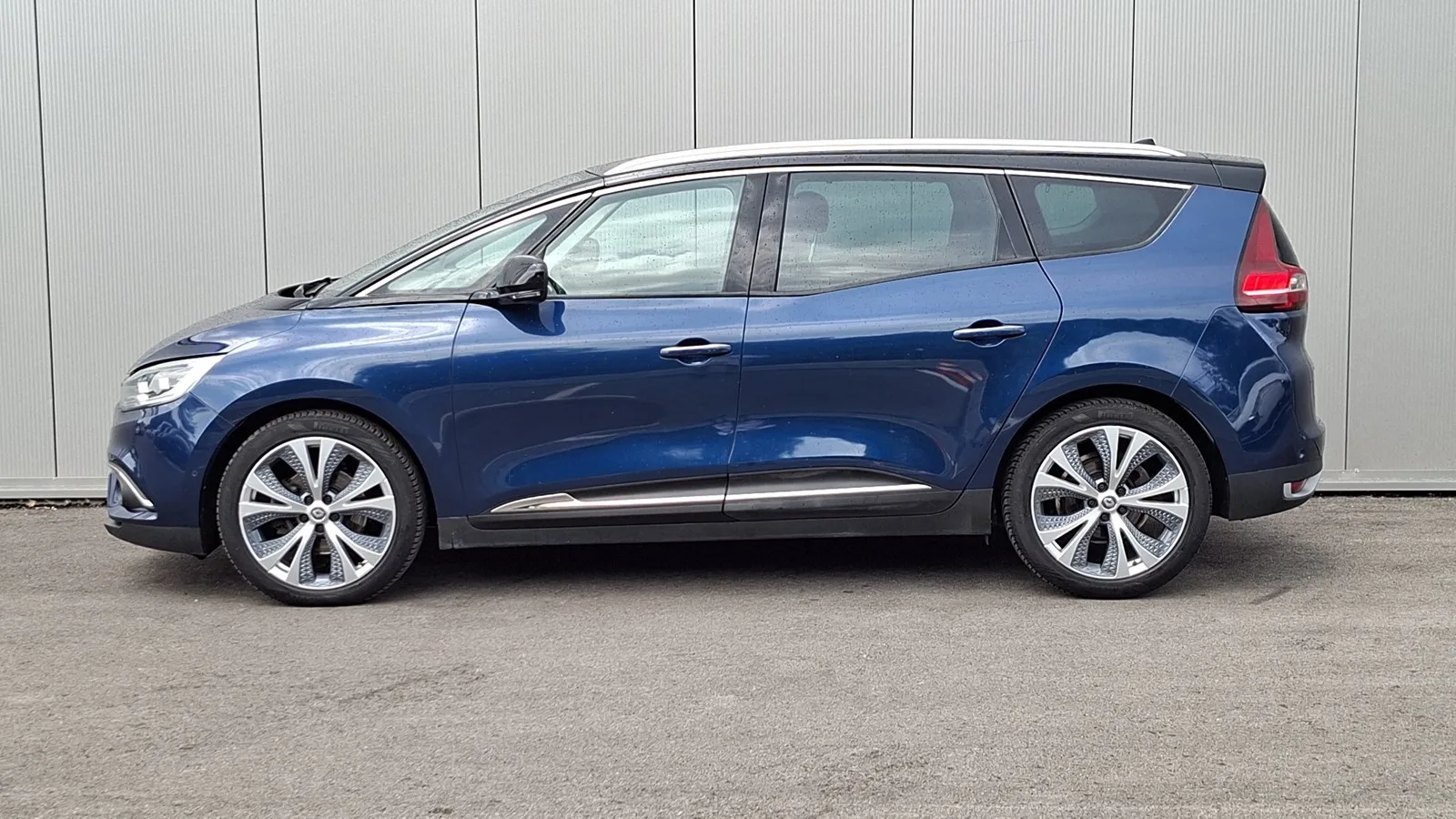Renault Scenic 2017 – fotografija 2