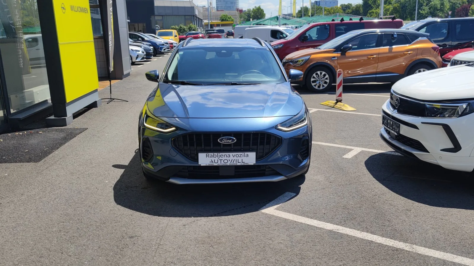 Ford Focus 2022 – fotografija 2