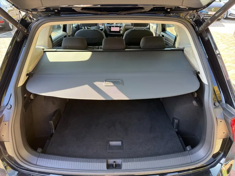 Volkswagen Tiguan Allspace 2023: fotografija 20