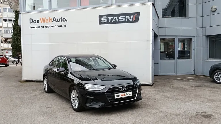 Audi A4 2023: fotografija 2