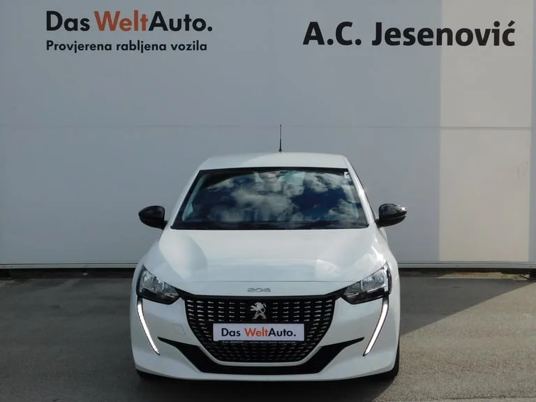 Peugeot 208 2022: fotografija 2
