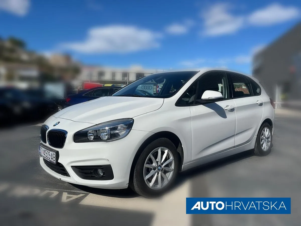 BMW Serija 2 2015 – fotografija 1