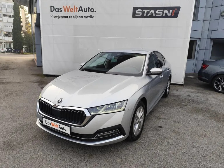 Škoda Octavia 2024: fotografija 1