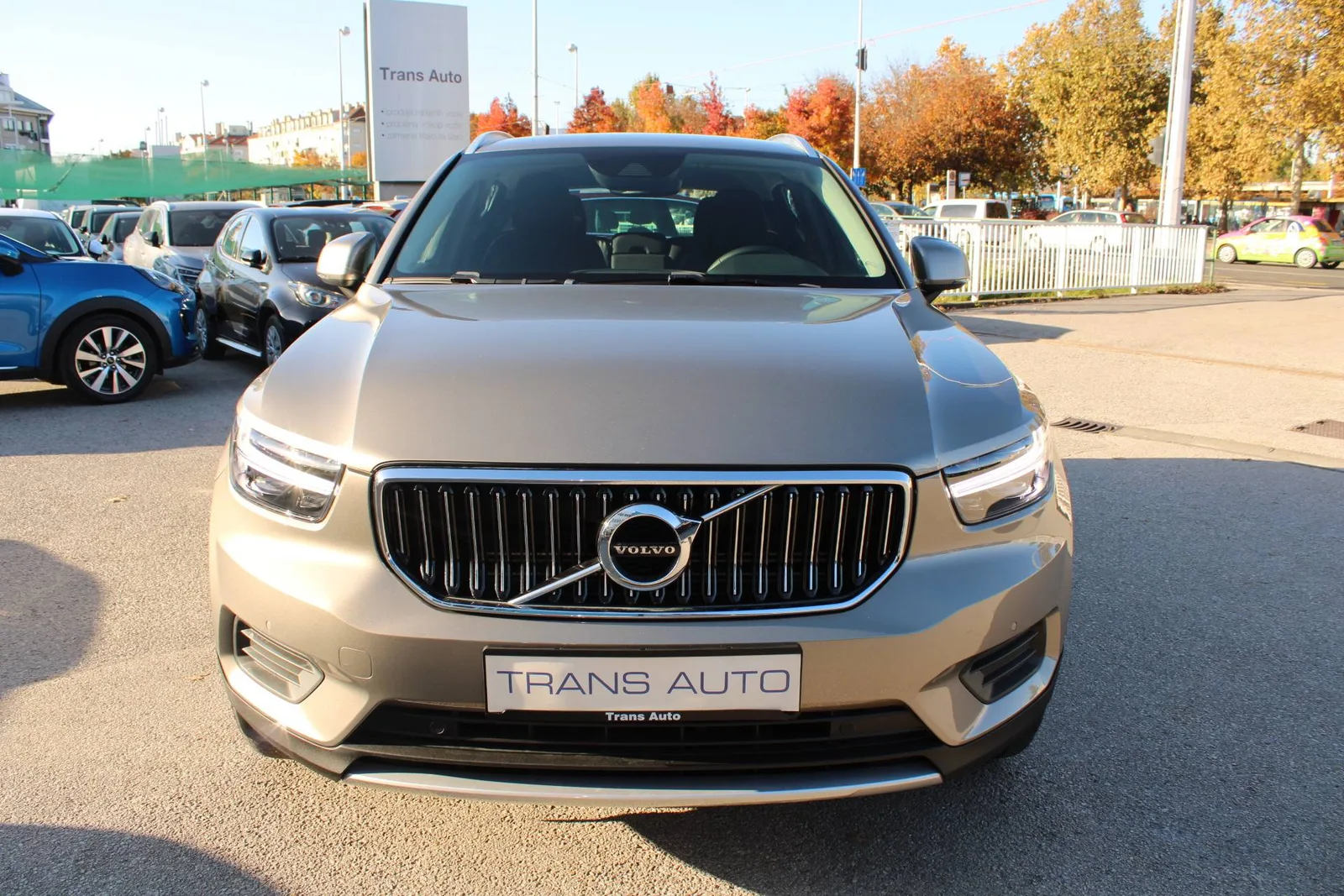 Volvo Xc40 2022: fotografija 2