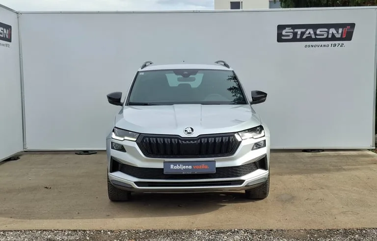 Škoda Karoq 2023: fotografija 2