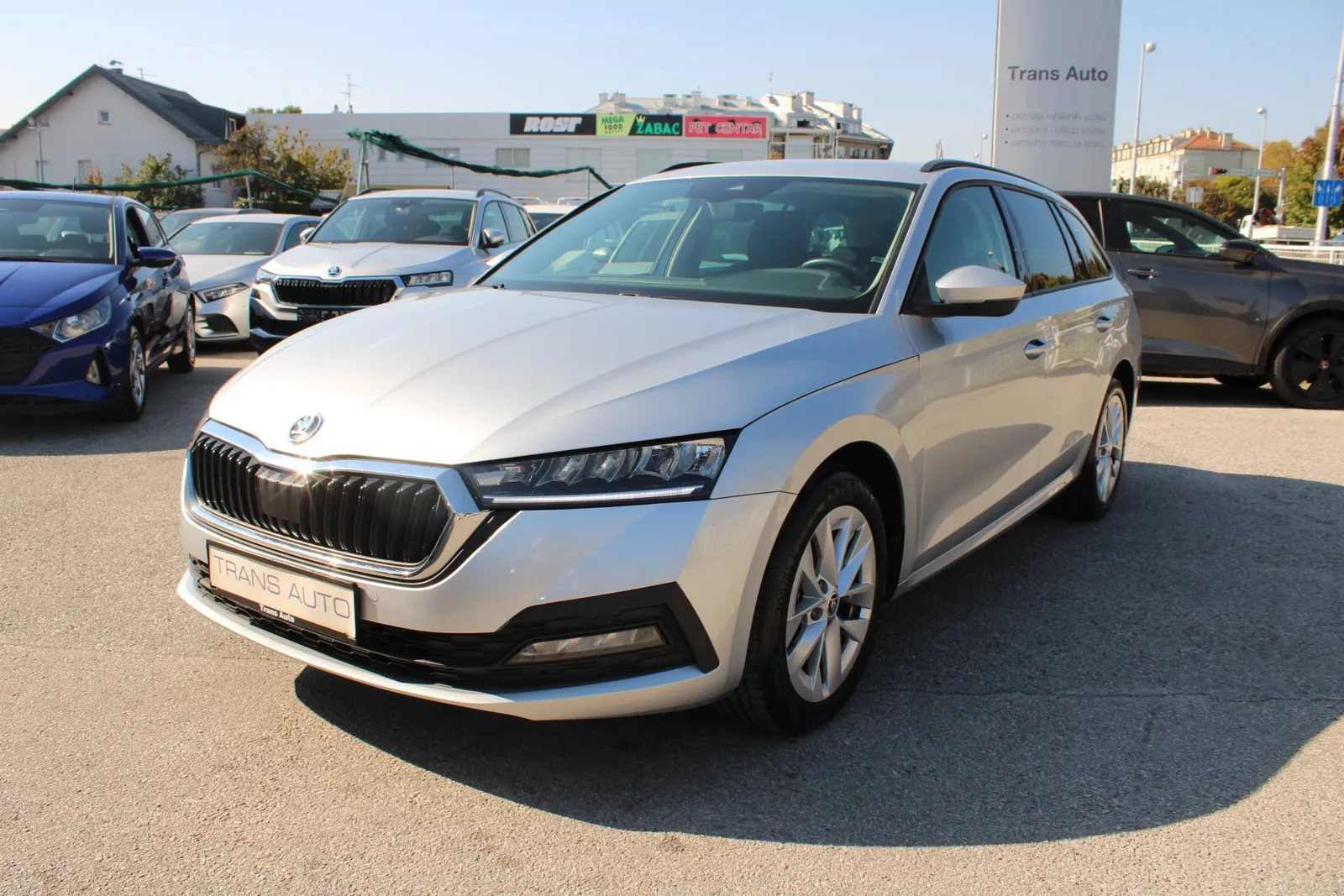 Škoda Octavia Combi 2023 – fotografija 1