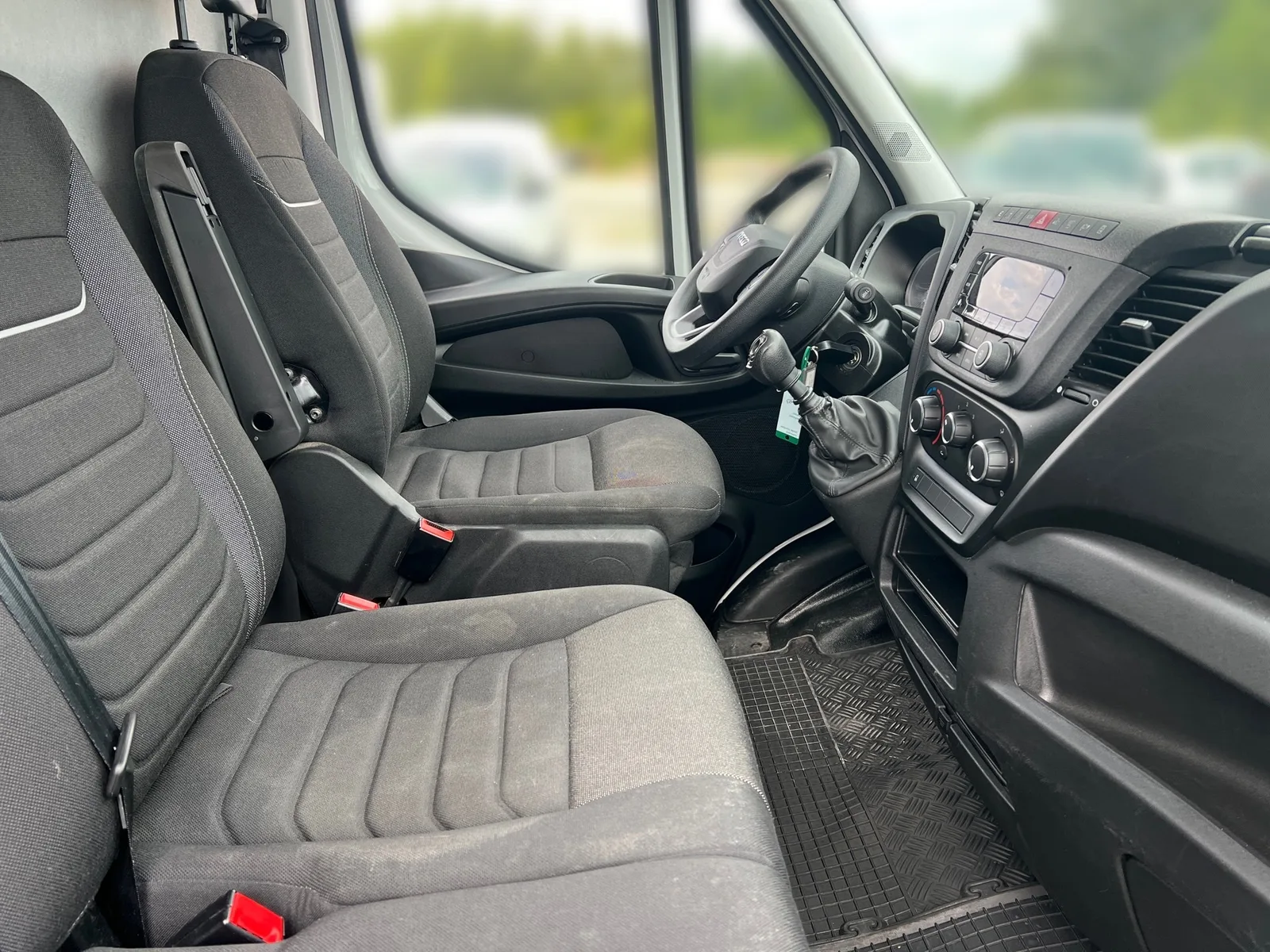 Iveco Daily 2023 – fotografija 17