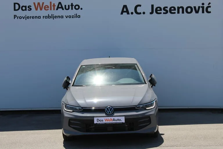 Volkswagen Golf VIII 2026: fotografija 2