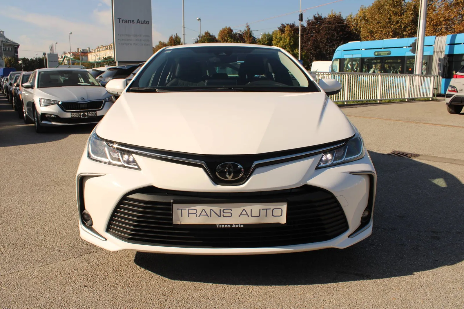 Toyota Corolla Sedan 2023 – fotografija 2