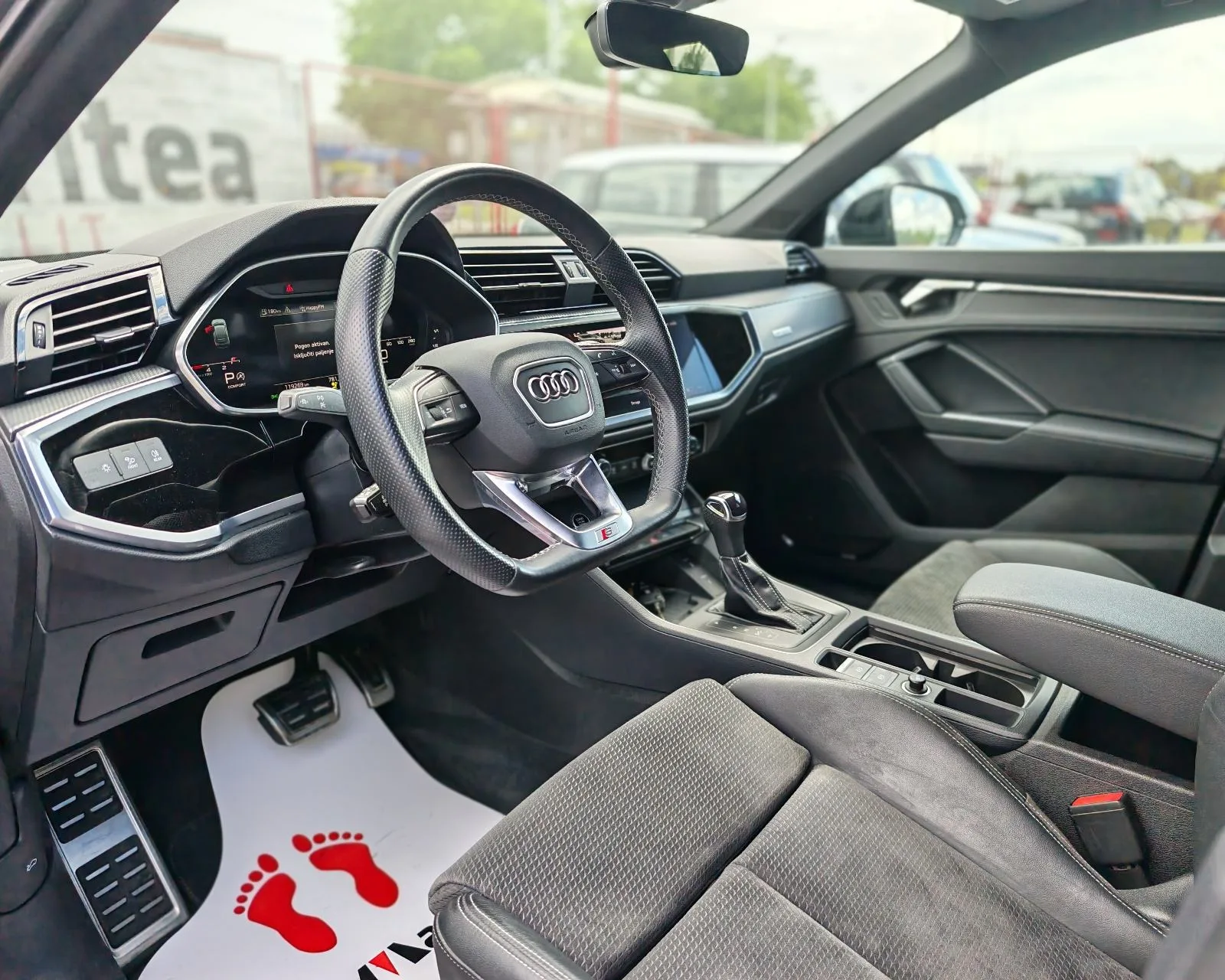 Audi Q3 2022 – fotografija 17