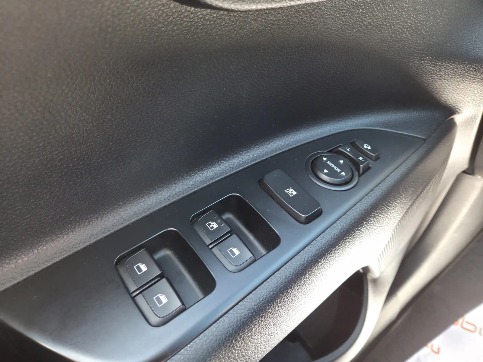 Kia Stonic 2023 – fotografija 15