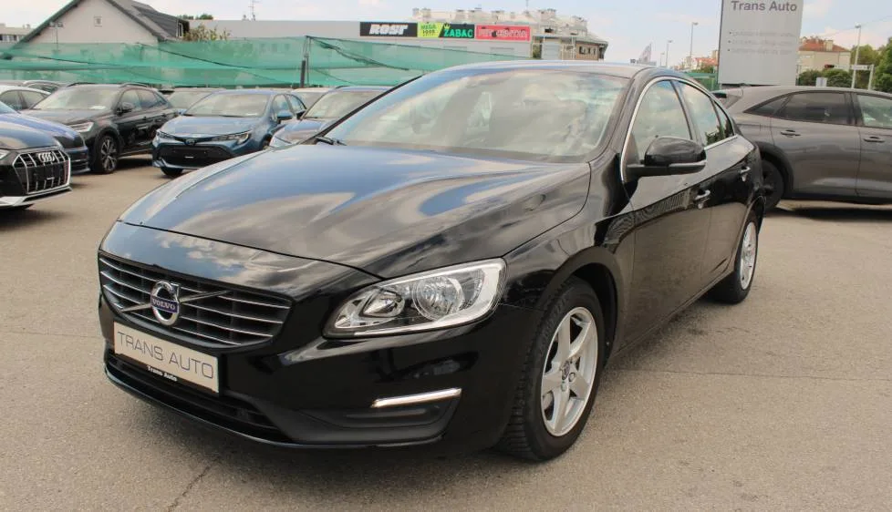 Volvo S60 2017 – fotografija 1