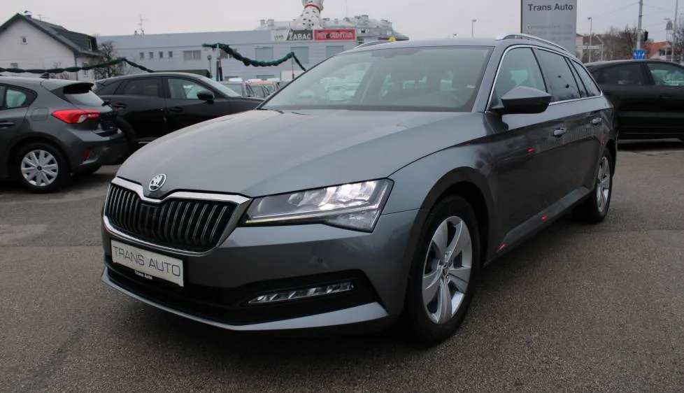 Škoda Superb 2023 – fotografija 1