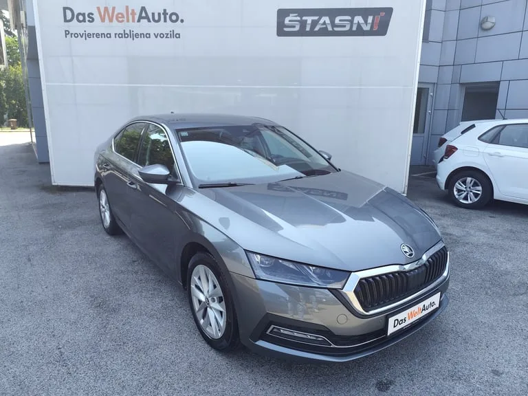 Škoda Octavia 2024: fotografija 2