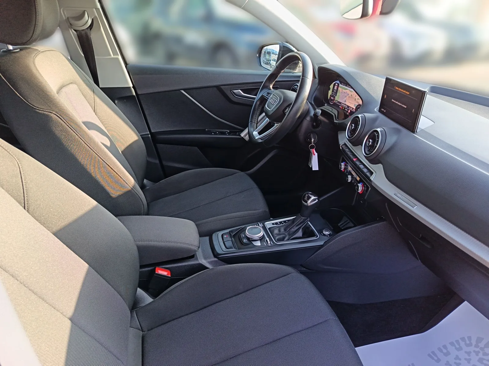 Audi Q2 2023: fotografija 23