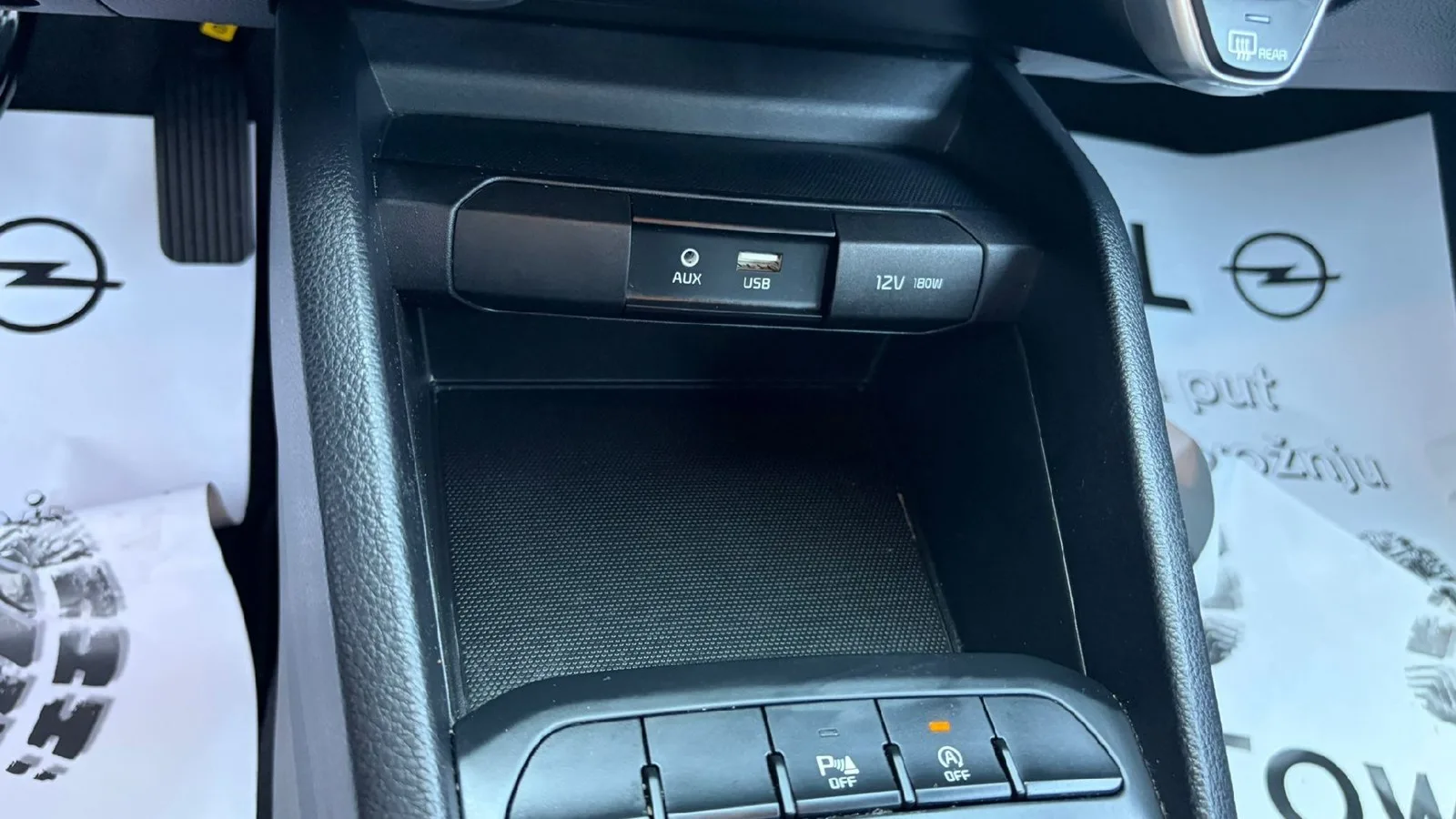 Kia Stonic 2020 – fotografija 32