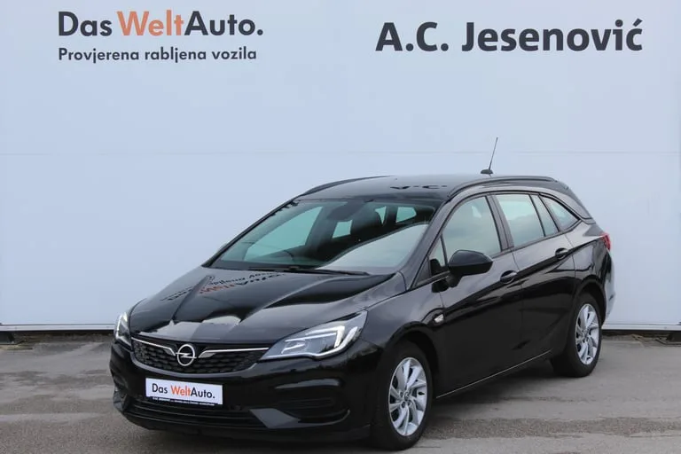 Opel Astra 2020: fotografija 1