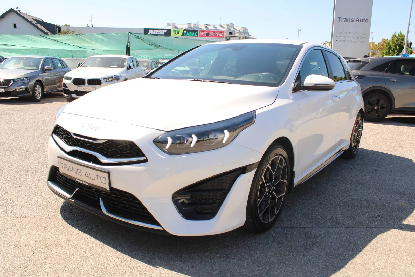 Kia Cee'd 2024 – fotografija 1