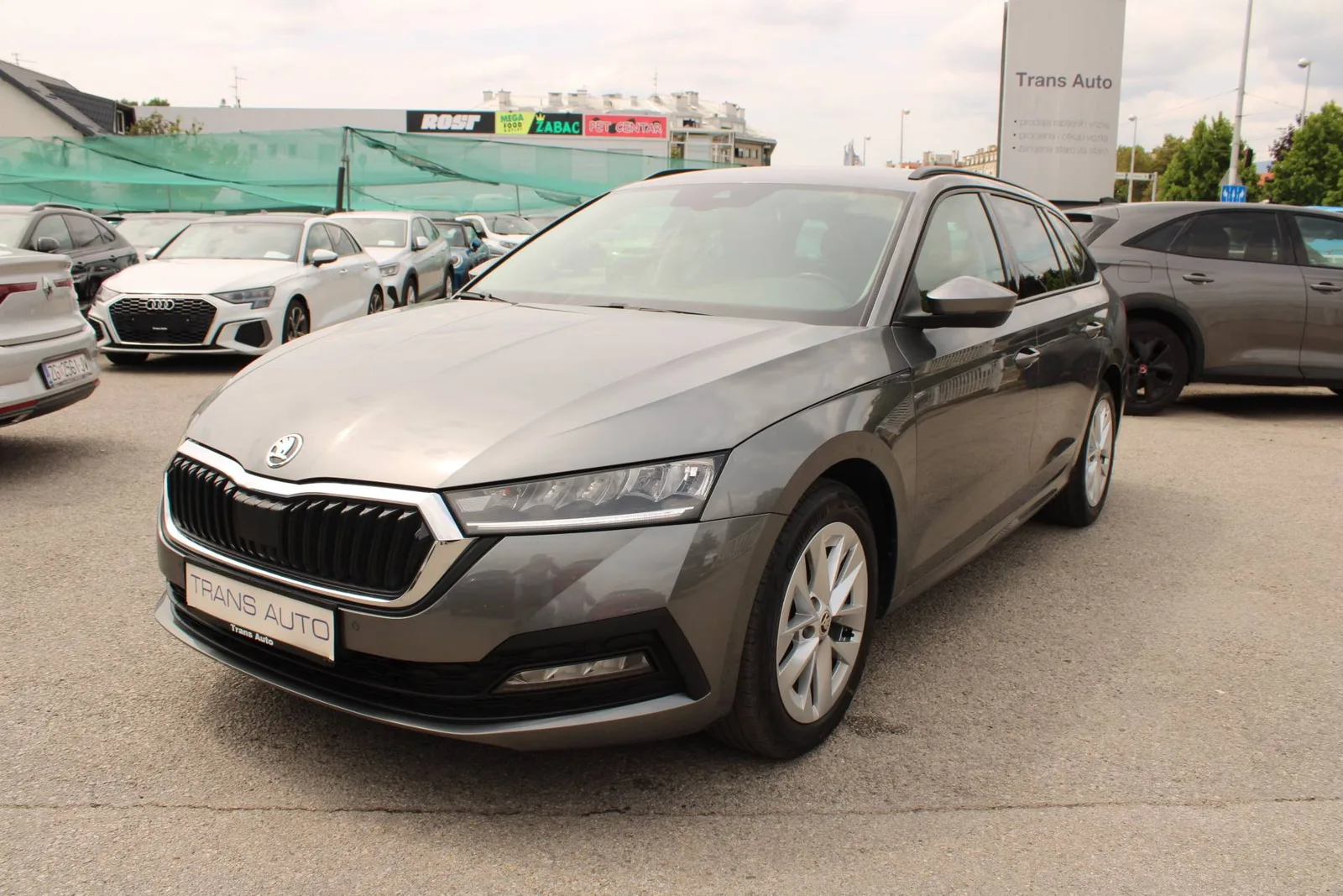 Škoda Octavia Combi 2023 – fotografija 1