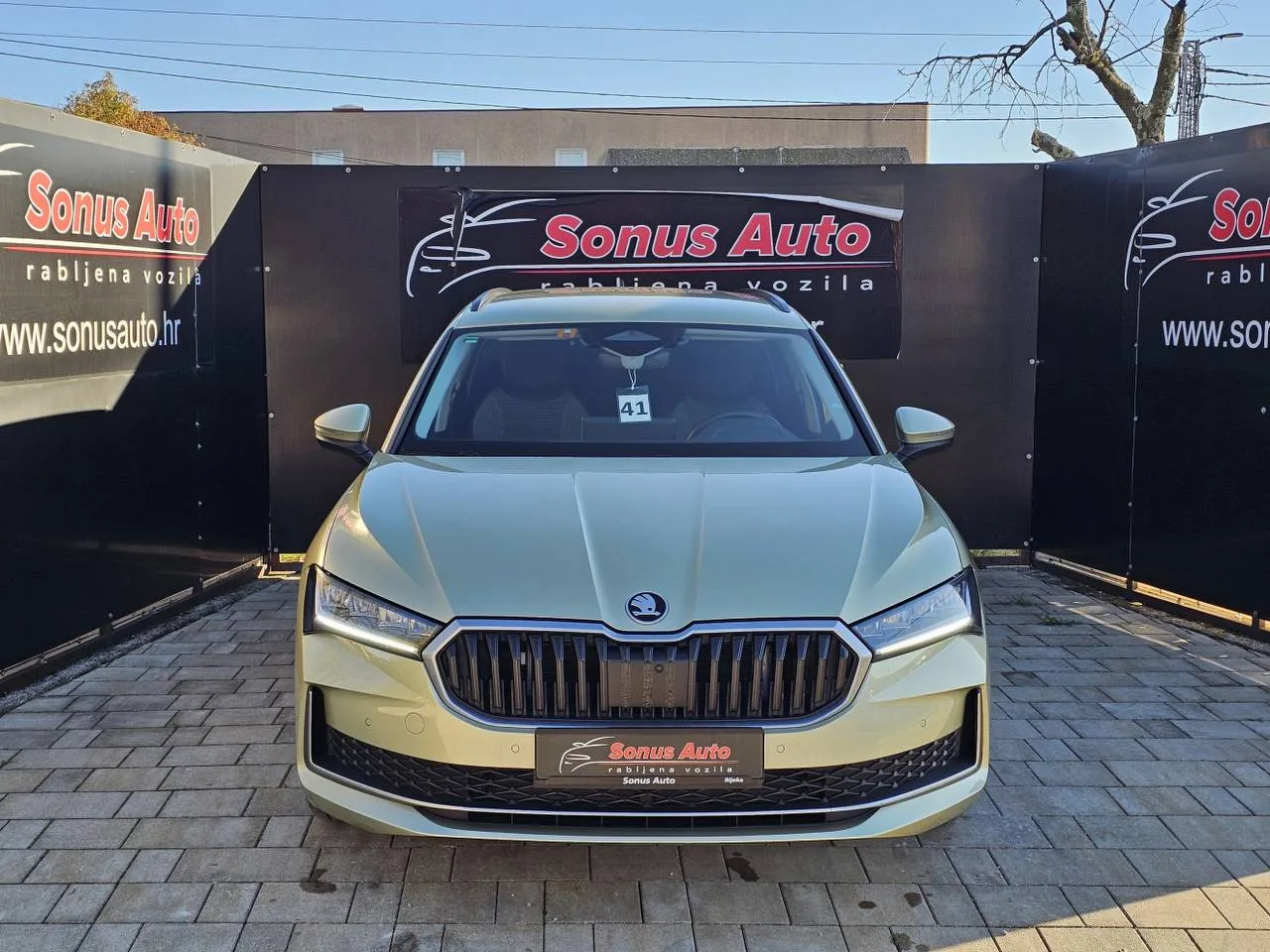 Škoda Superb Combi 2024 – fotografija 2