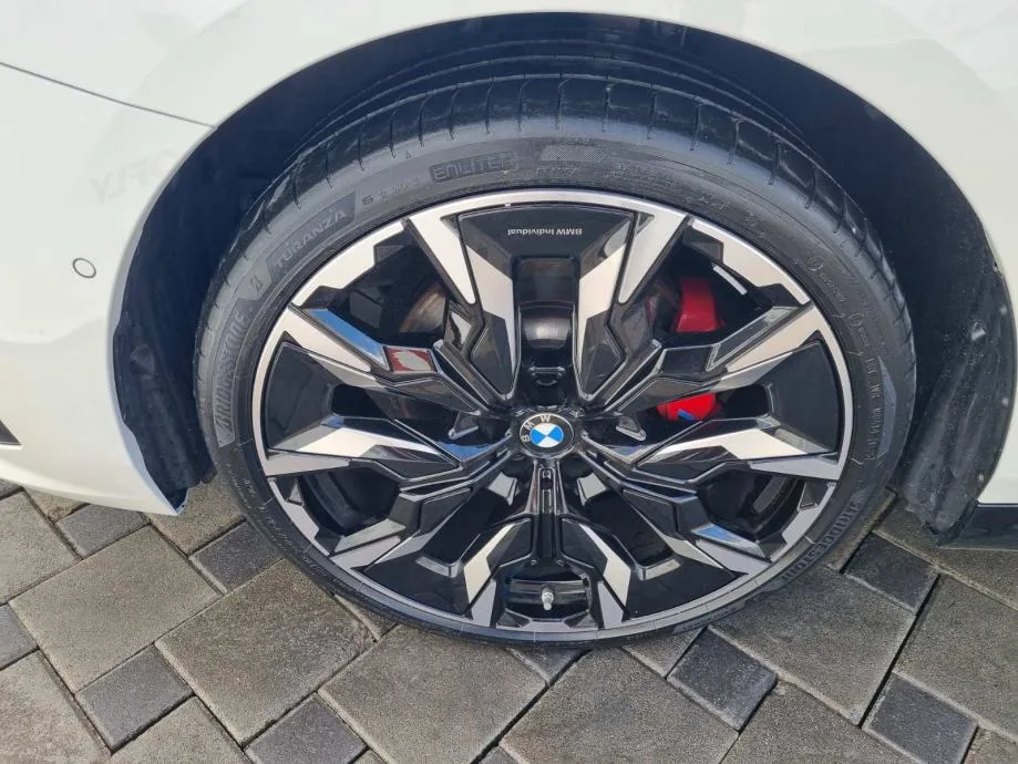 BMW Serija 5 2025 – fotografija 26