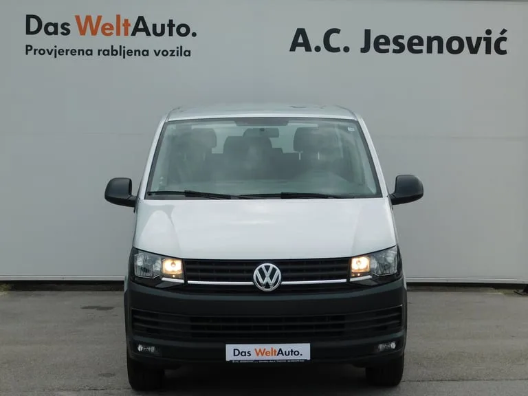 Volkswagen Caravelle 2018: fotografija 2