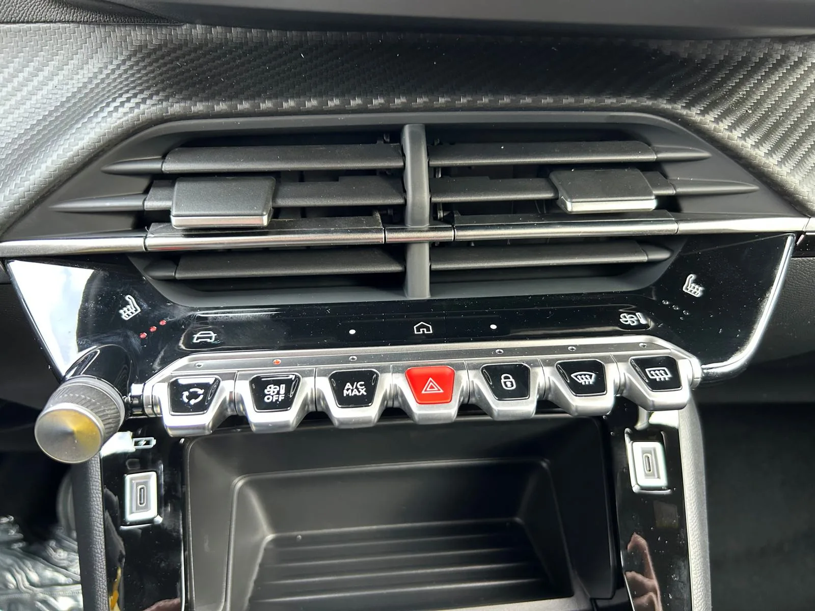 Peugeot 2008 2025: fotografija 21
