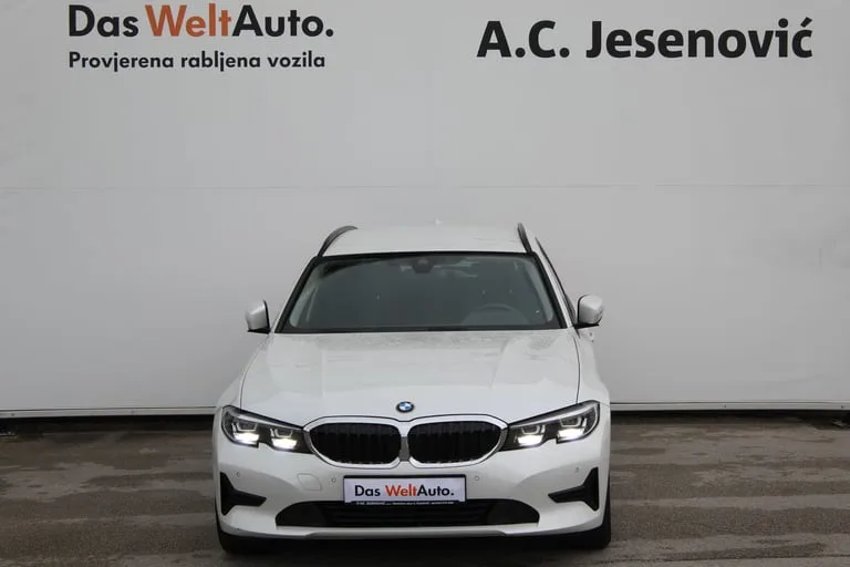 BMW Serija 3 2022: fotografija 2