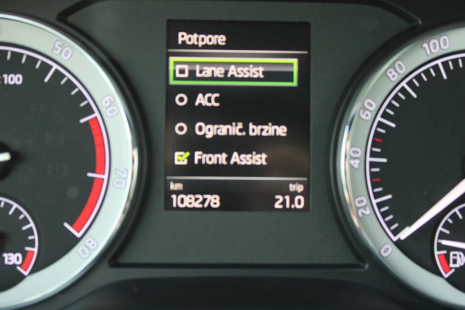 Škoda Karoq 2022 – fotografija 23