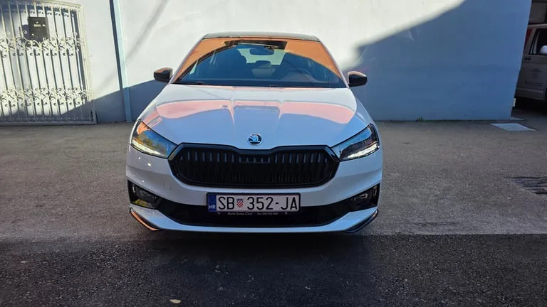 Škoda Fabia 2024: fotografija 2
