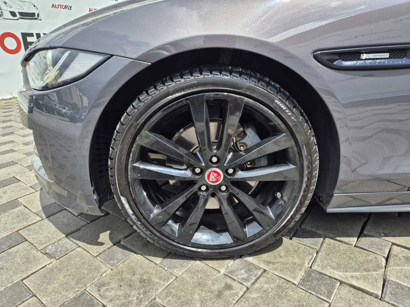 Jaguar Xe 2017 – fotografija 24